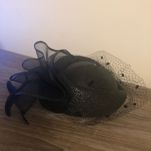 Lovely, Classic Black Derby hat